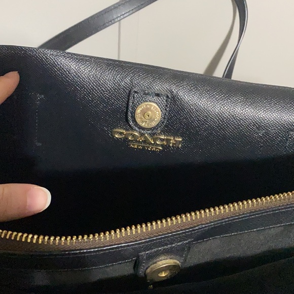 Tatum Carryall 40 In Signature Canvas with matching wallet - Picture 5 of 10